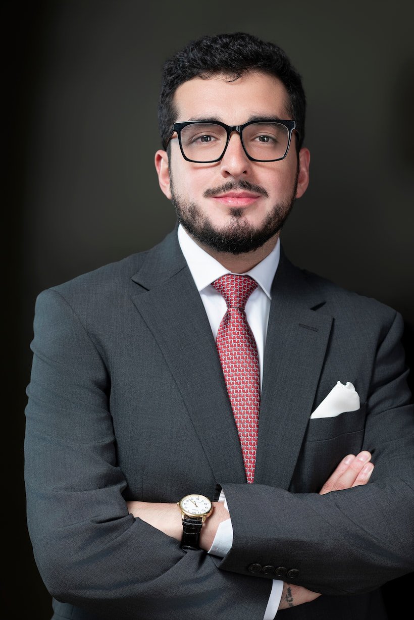 Retrato profesional de Valeria Bustamante, abogada de Assentis